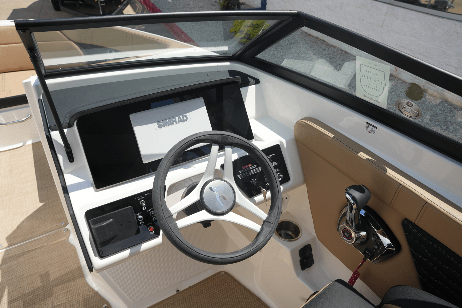 2025 Sea Ray SPX 230 Image Thumbnail #12