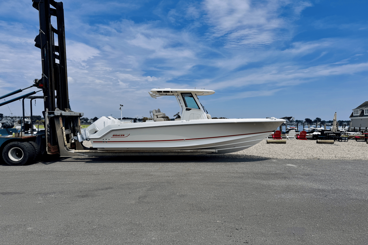 2025 Boston Whaler 250 Outrage Image Thumbnail #3