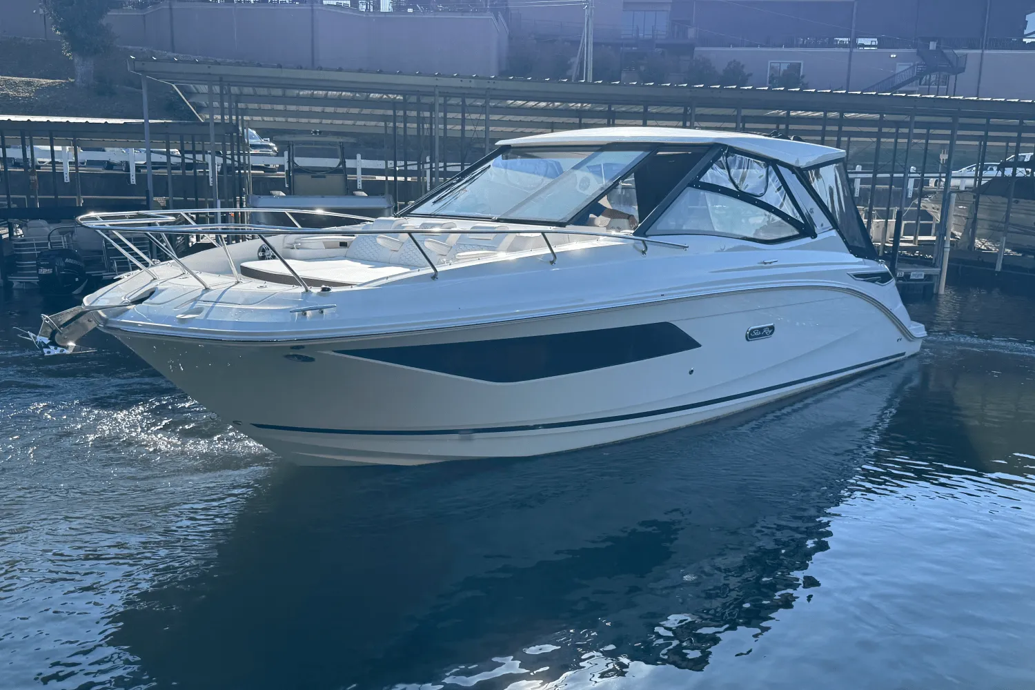 2025 Sea Ray Sundancer 320 Image Thumbnail #3