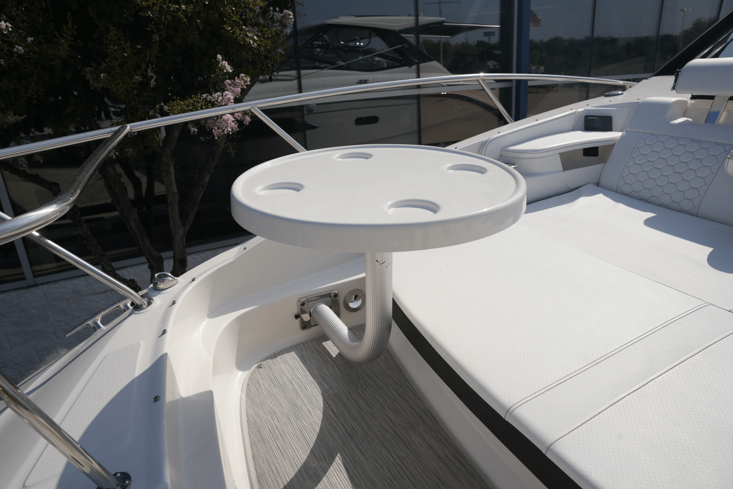 2025 Sea Ray Sundancer 320 Image Thumbnail #27