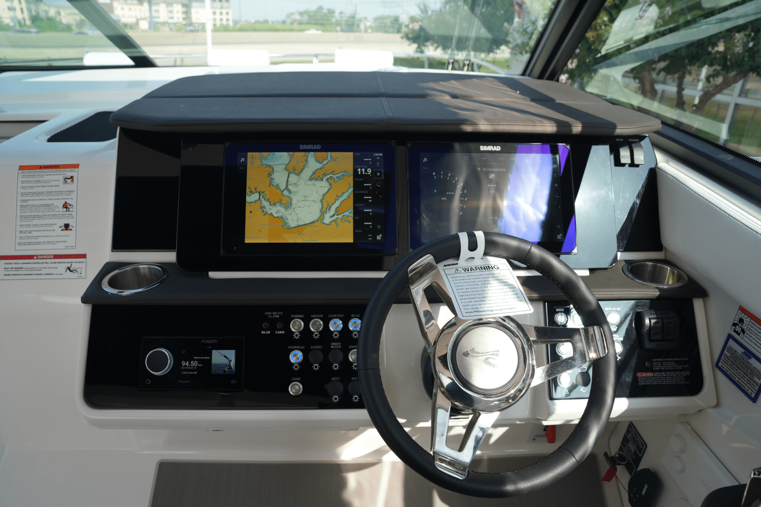 2025 Sea Ray Sundancer 320 Image Thumbnail #22