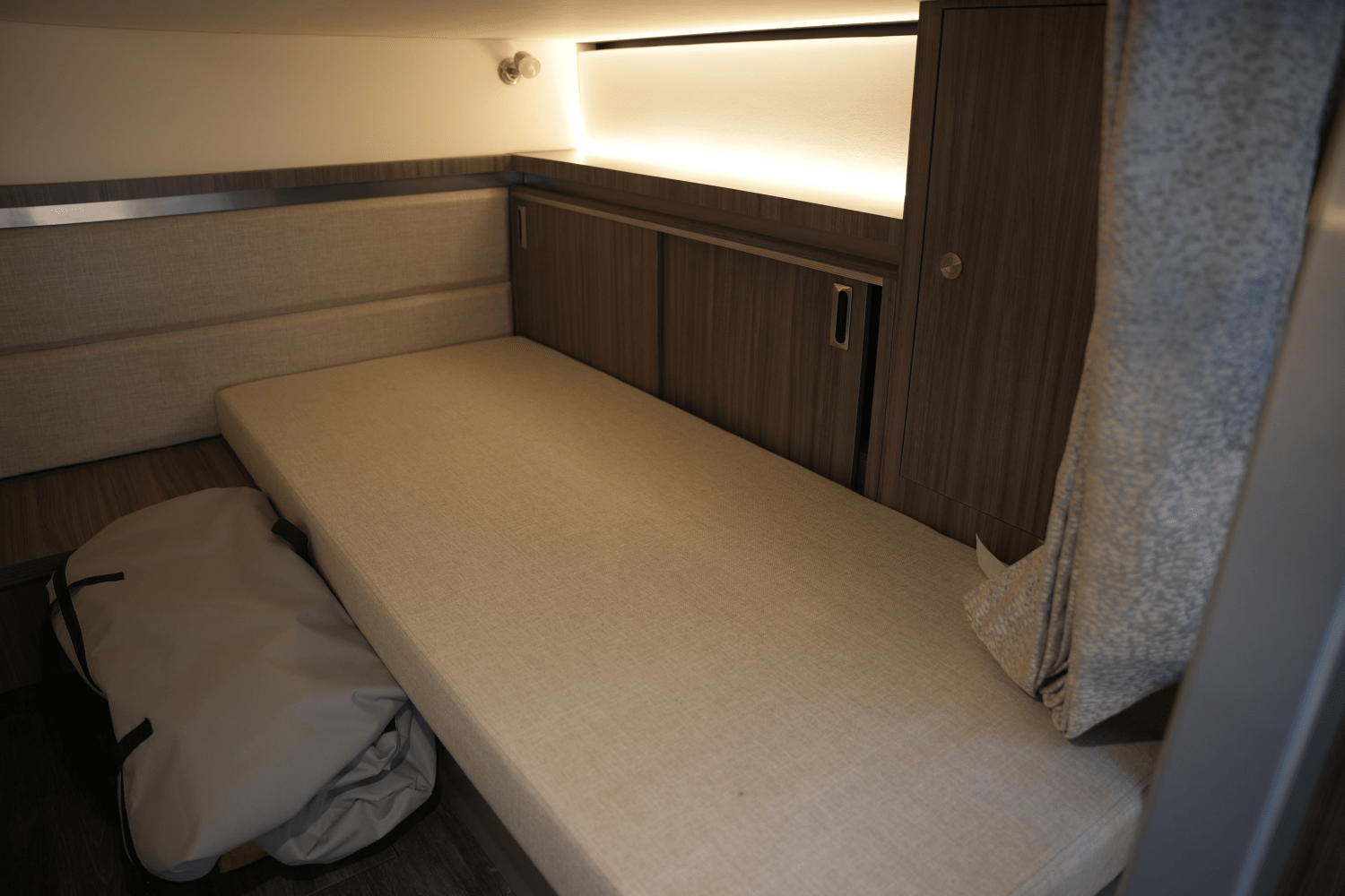 2025 Sea Ray Sundancer 320 Image Thumbnail #36