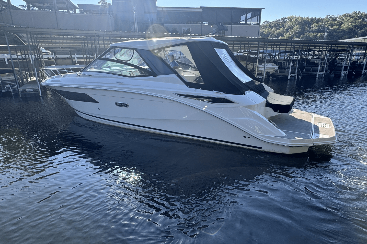 2025 Sea Ray Sundancer 320 Image Thumbnail #1