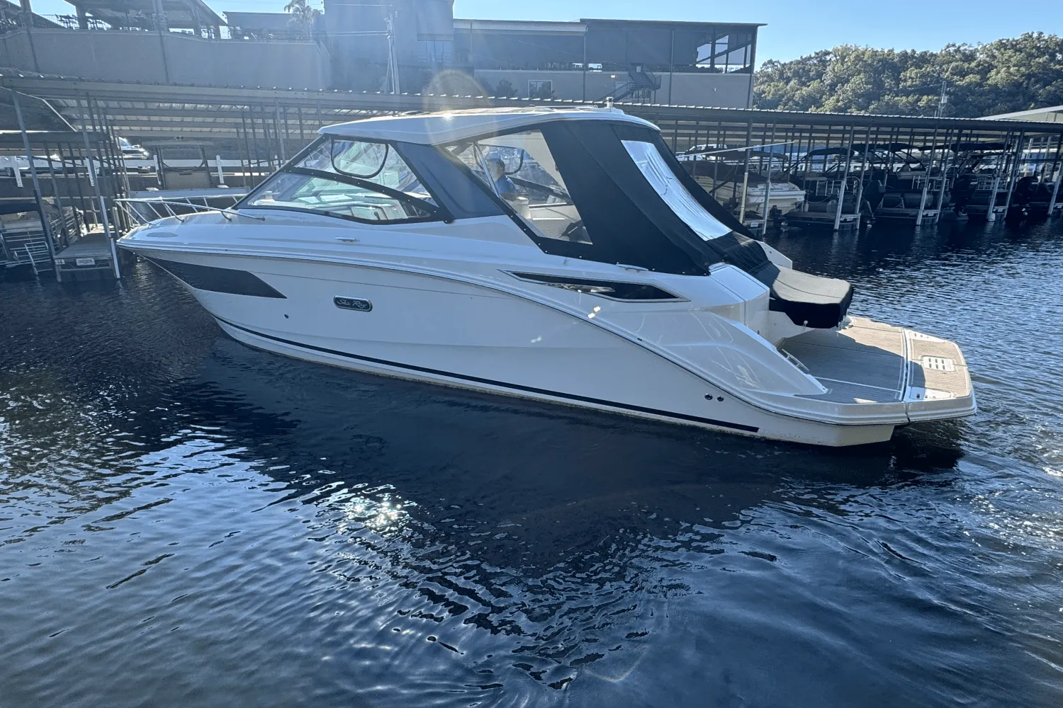 2025 Sea Ray Sundancer 320 Image Thumbnail #1