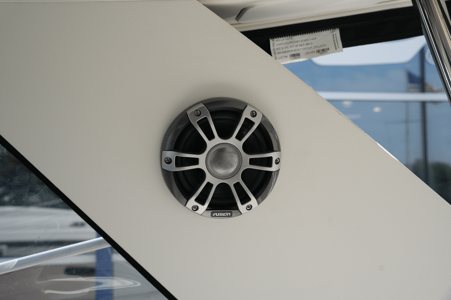 2025 Sea Ray Sundancer 320 Image Thumbnail #41