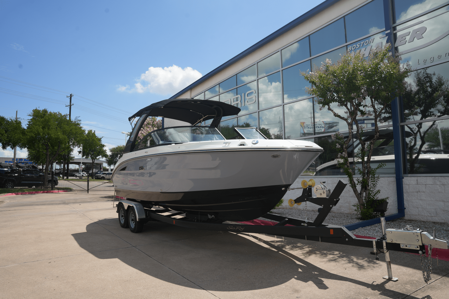 2025 Sea Ray 250 SDX Image Thumbnail #1
