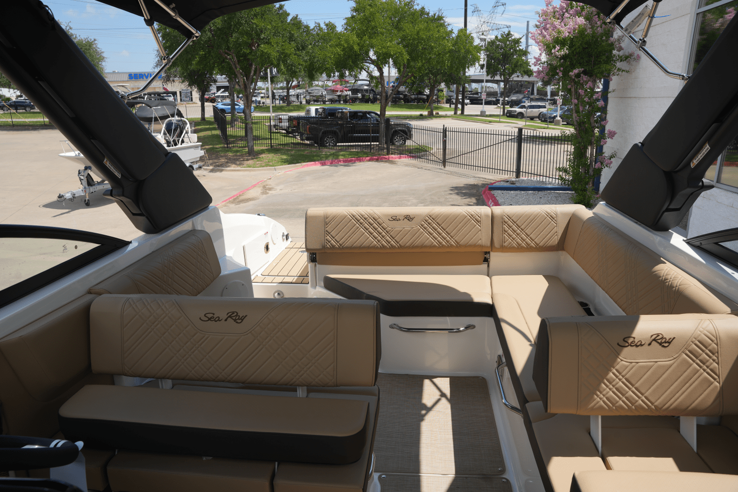 2025 Sea Ray 250 SDX Image Thumbnail #9