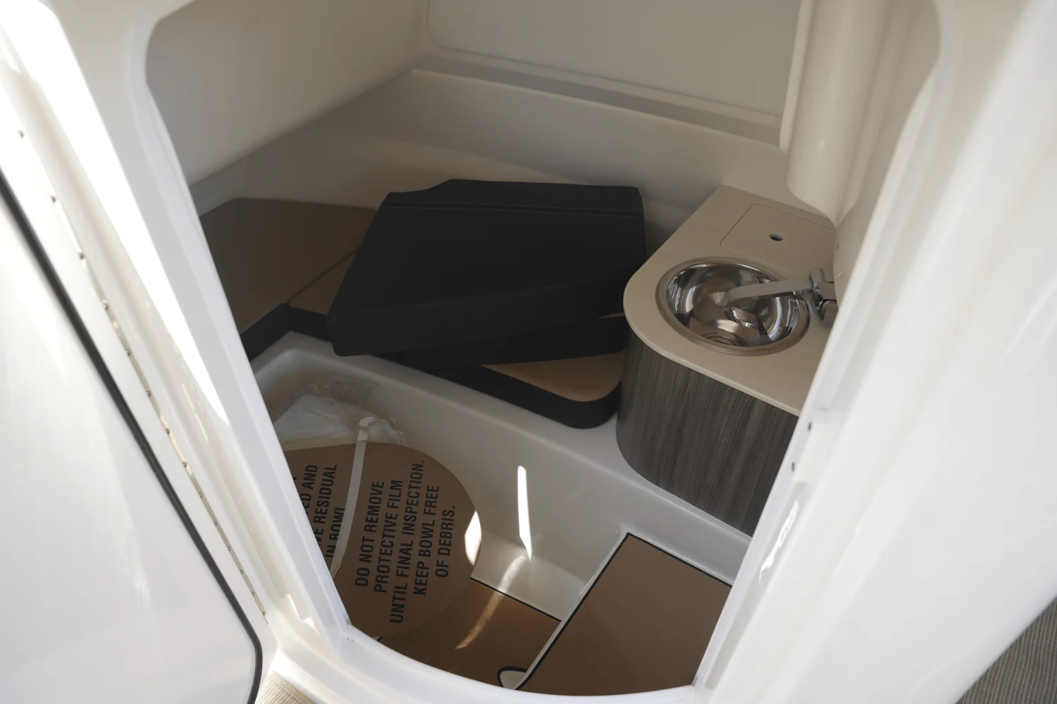 2025 Sea Ray 250 SDX Image Thumbnail #22