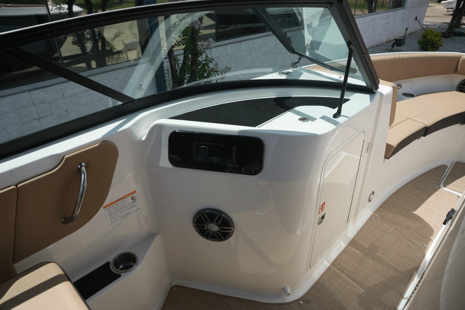 2025 Sea Ray 250 SDX Image Thumbnail #15