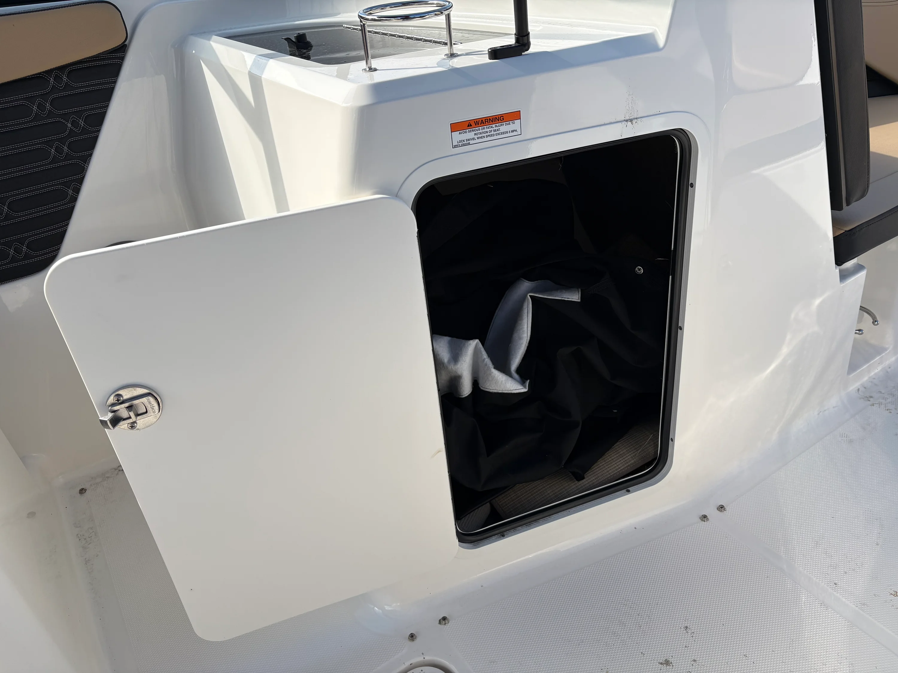 2025 Sea Ray SPX 210 Image Thumbnail #17