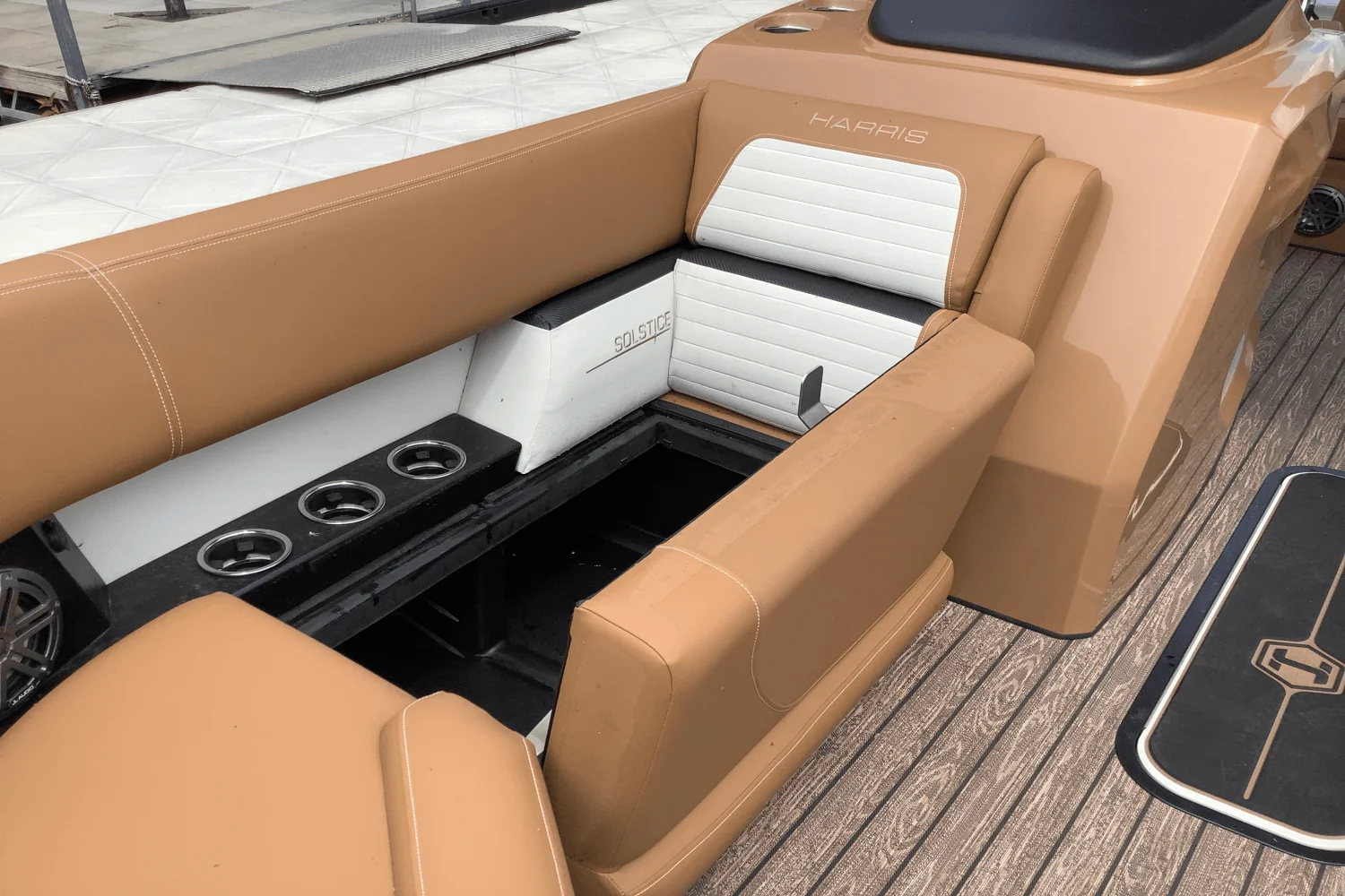 2026 Harris Solstice 230 Image Thumbnail #25