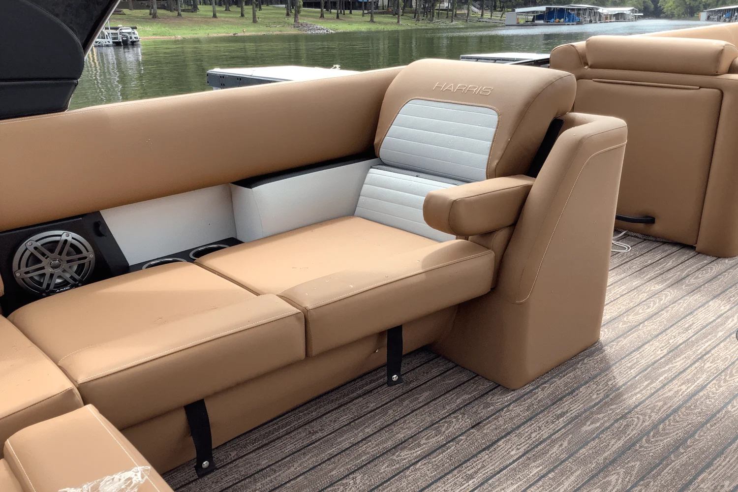 2026 Harris Solstice 230 Image Thumbnail #14