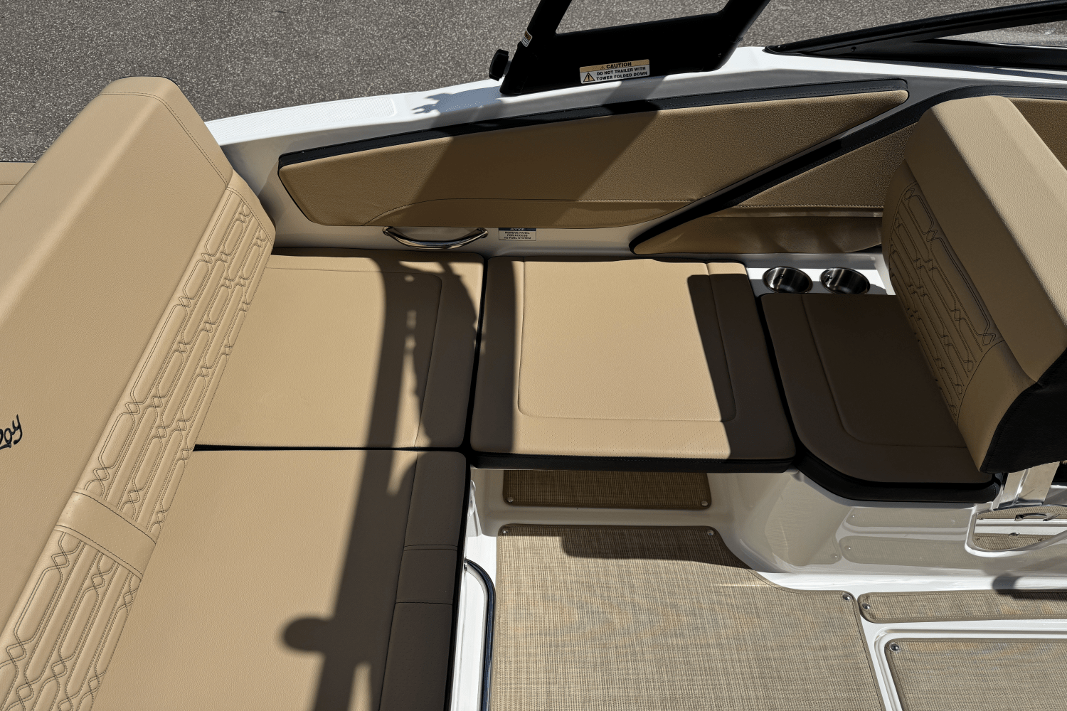 2025 Sea Ray SPX 210 Image Thumbnail #16