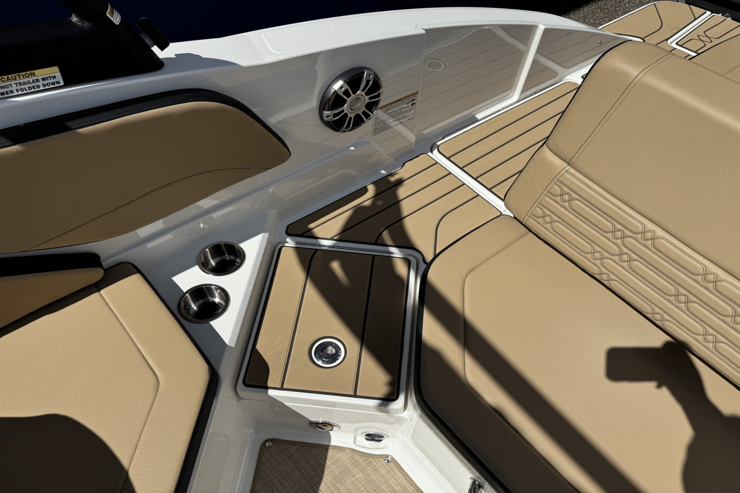 2025 Sea Ray SPX 210 Image Thumbnail #10