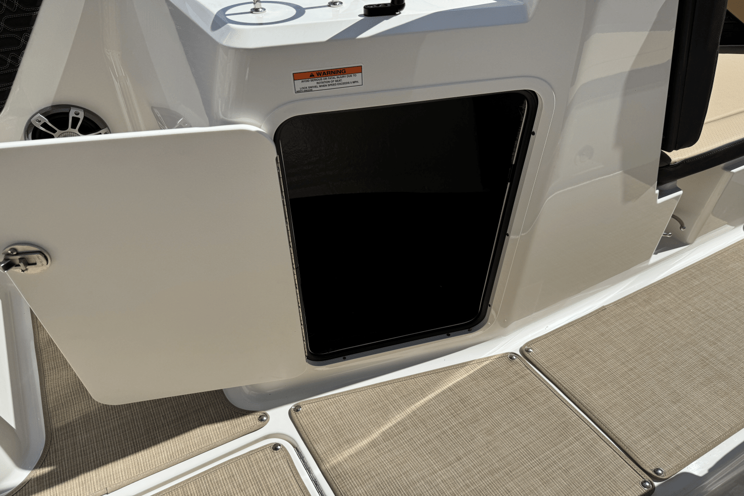 2025 Sea Ray SPX 210 Image Thumbnail #27