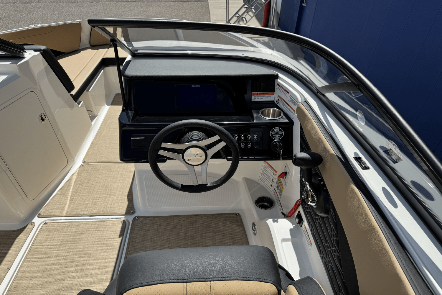 2025 Sea Ray SPX 210 Image Thumbnail #30