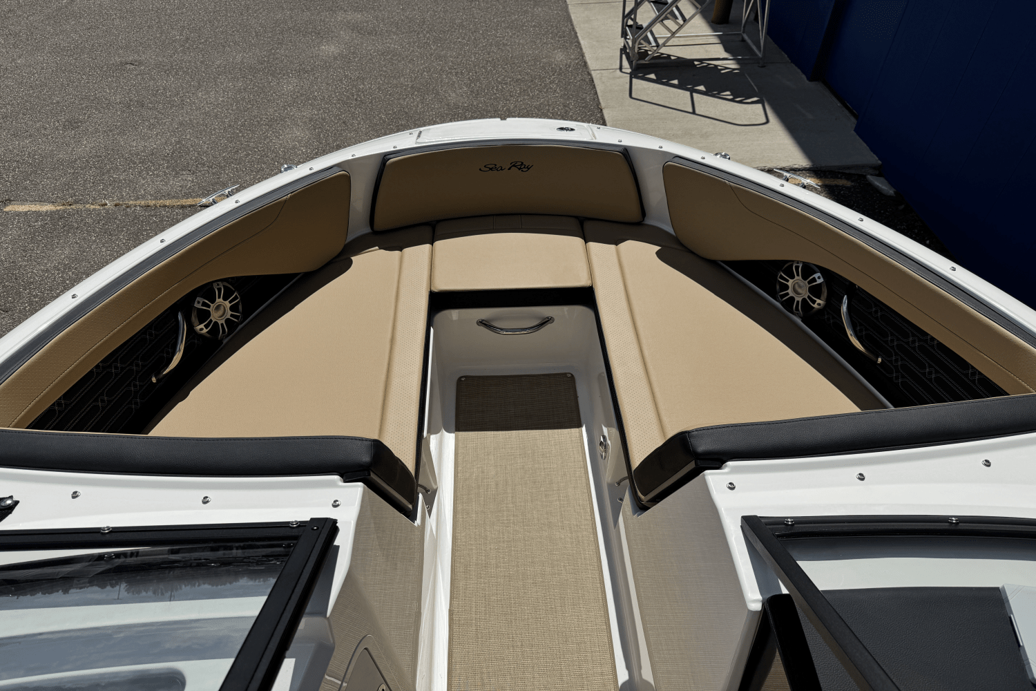 2025 Sea Ray SPX 210 Image Thumbnail #35
