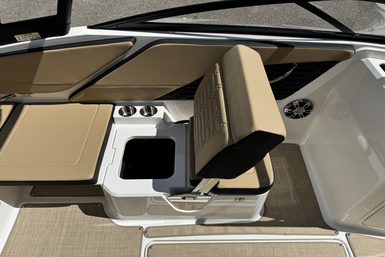 2025 Sea Ray SPX 210 Image Thumbnail #22