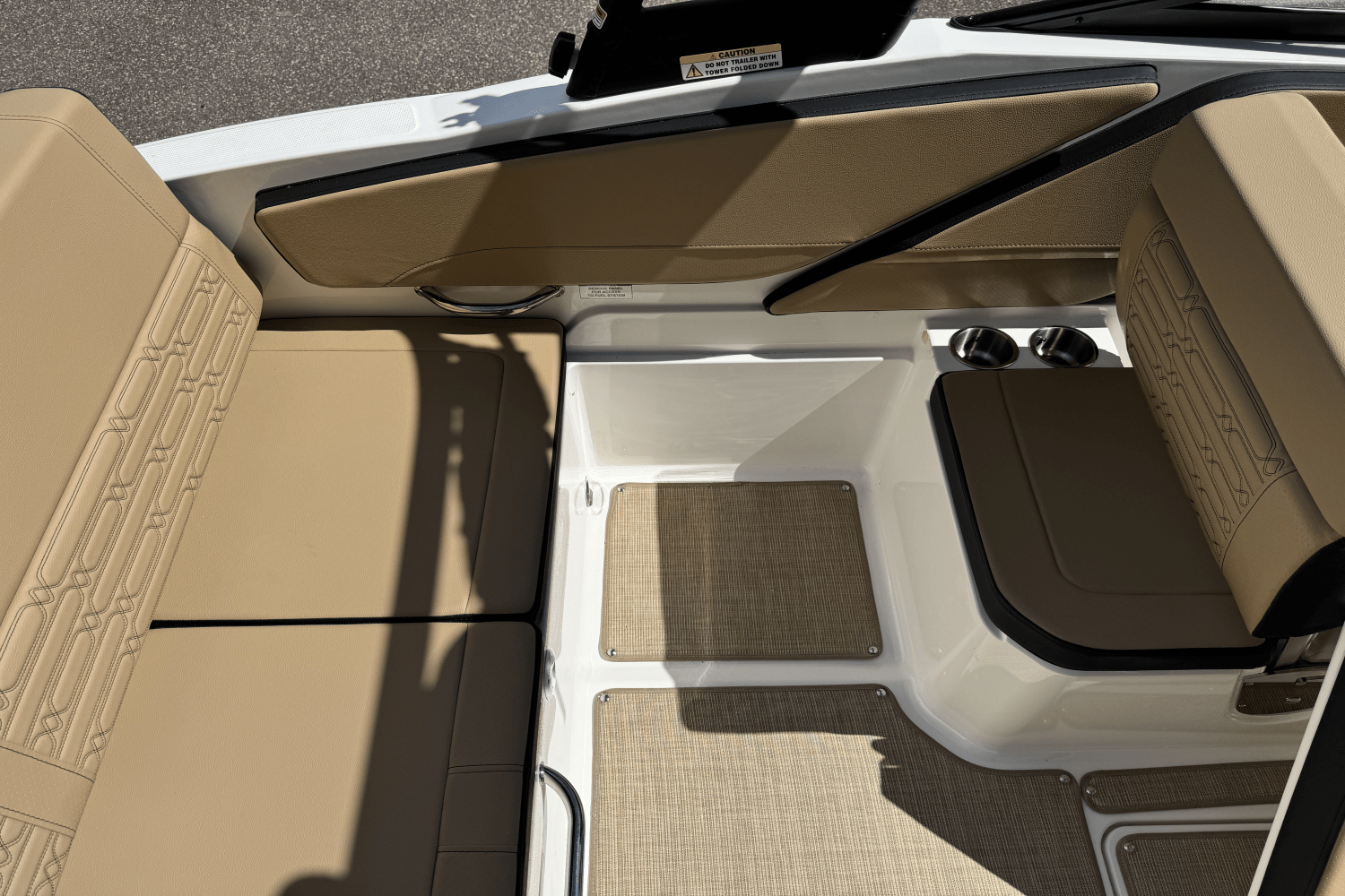 2025 Sea Ray SPX 210 Image Thumbnail #17