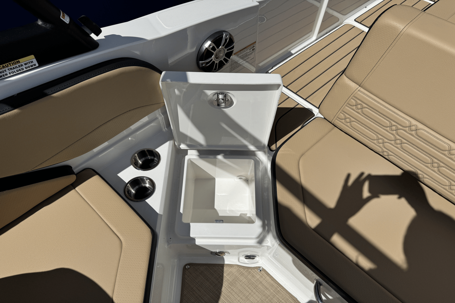 2025 Sea Ray SPX 210 Image Thumbnail #11
