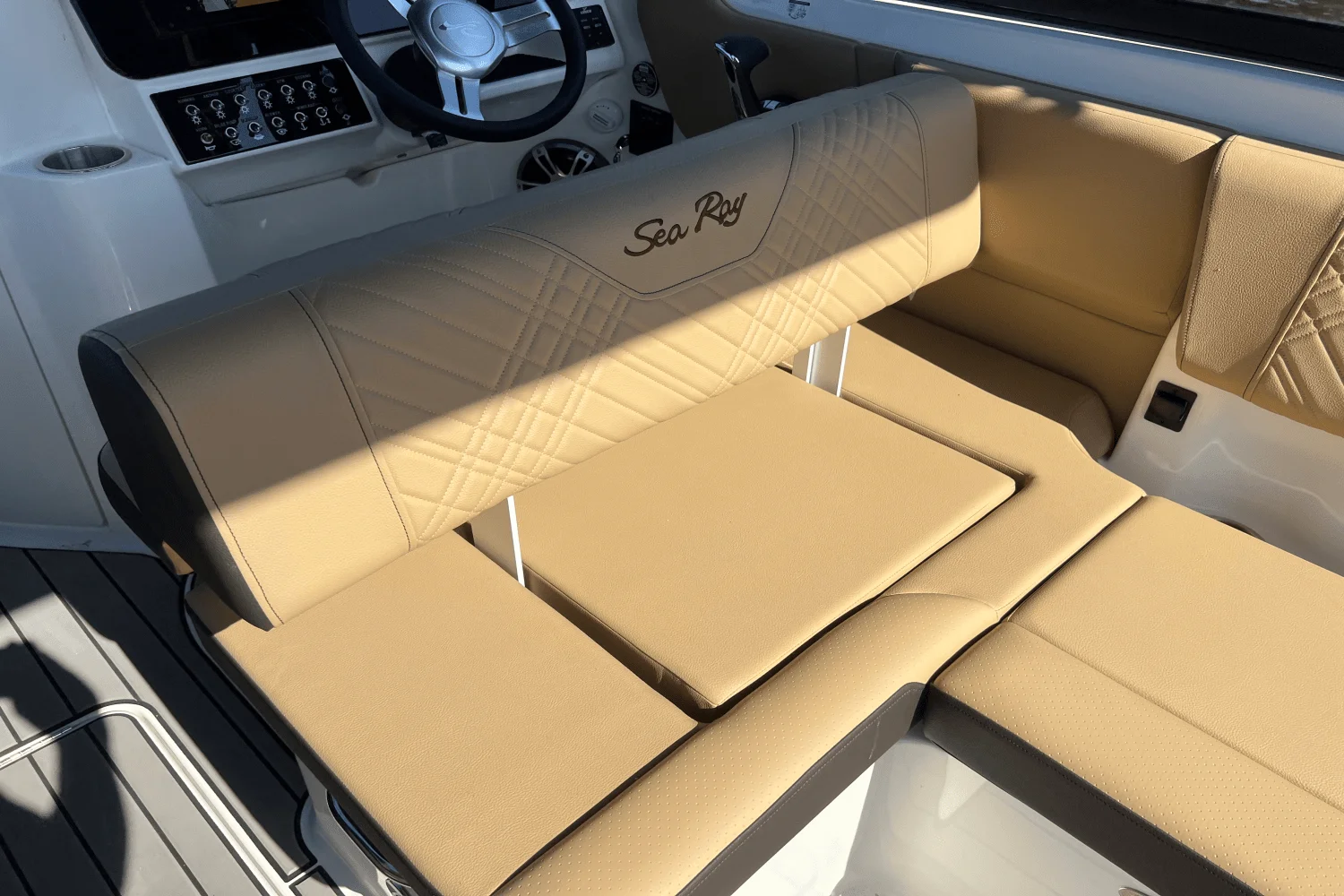 2025 Sea Ray SDX 270 Image Thumbnail #28