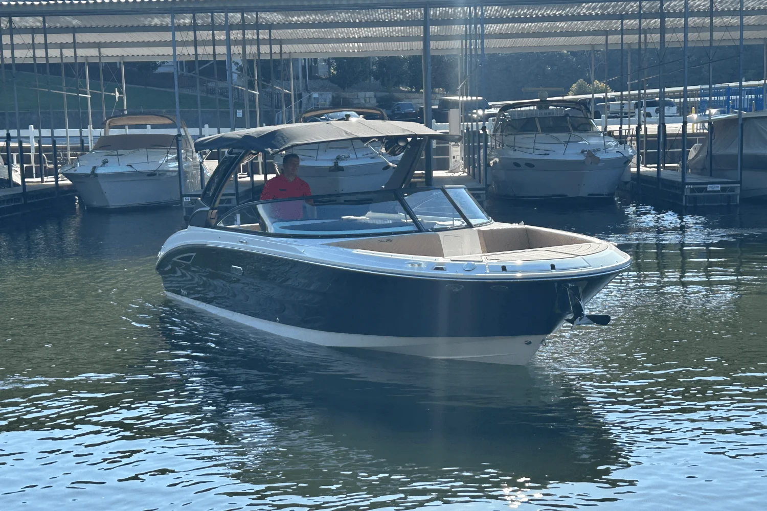 2025 Sea Ray SDX 270 Image Thumbnail #3