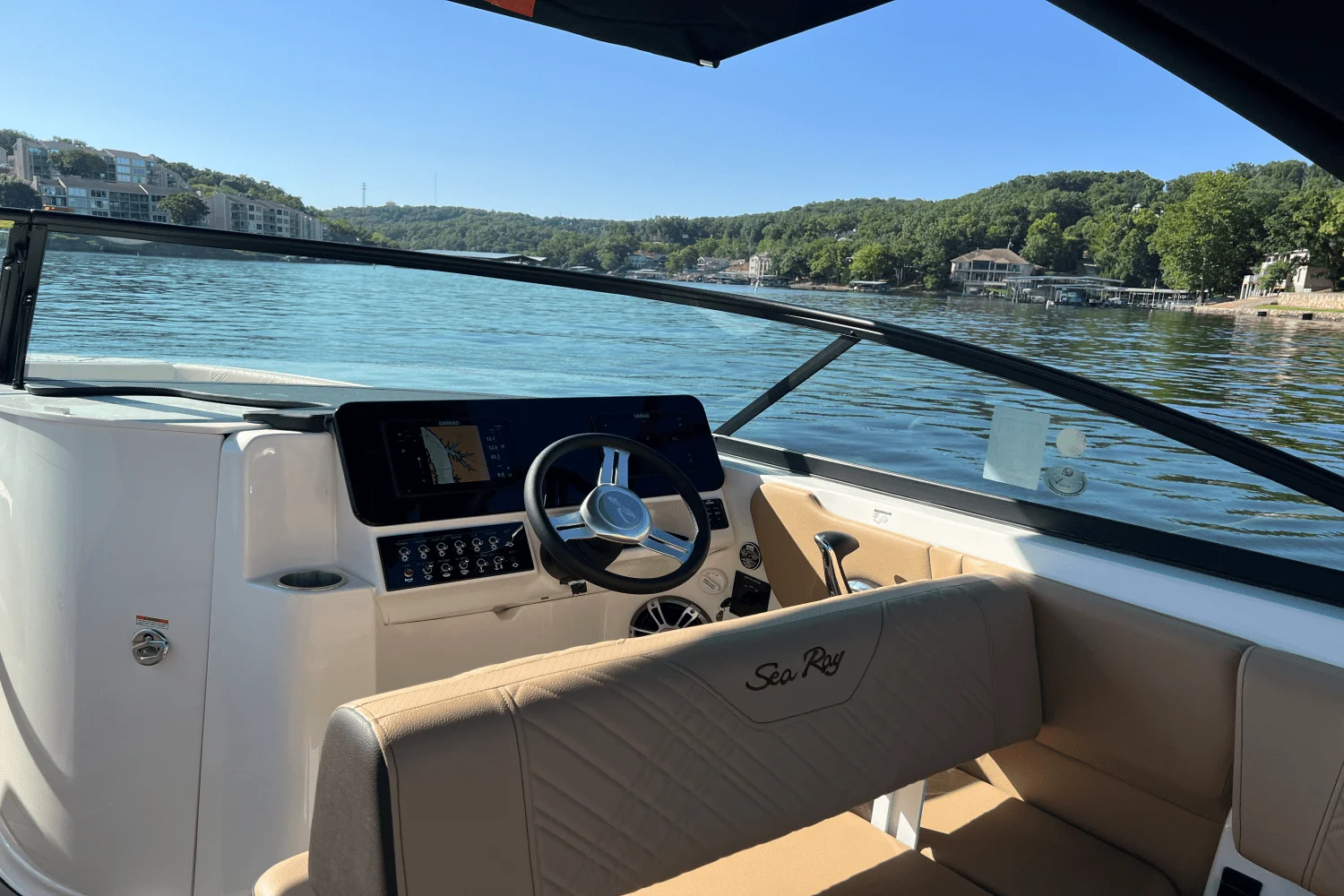 2025 Sea Ray SDX 270 Image Thumbnail #8