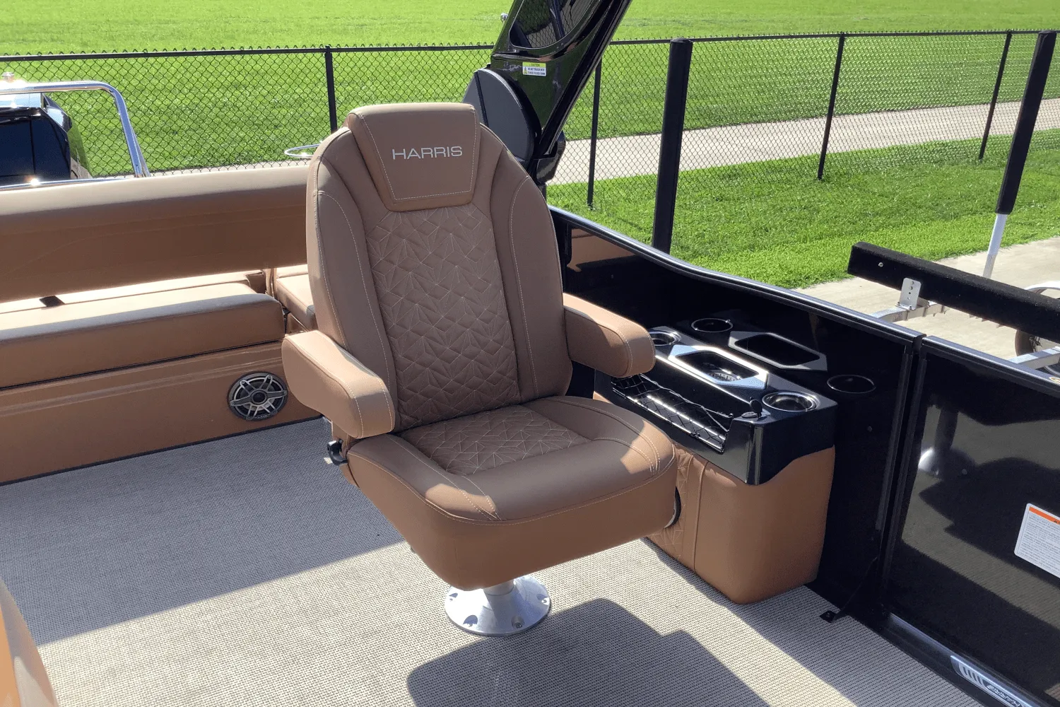 2026 Harris Grand Mariner 250 Image Thumbnail #9