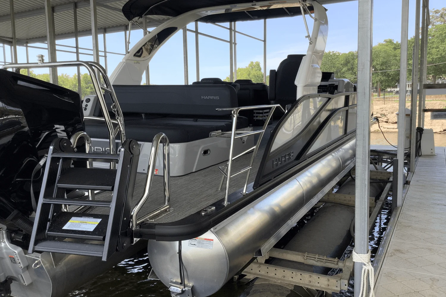 2026 Harris Grand Mariner 250 Image Thumbnail #6