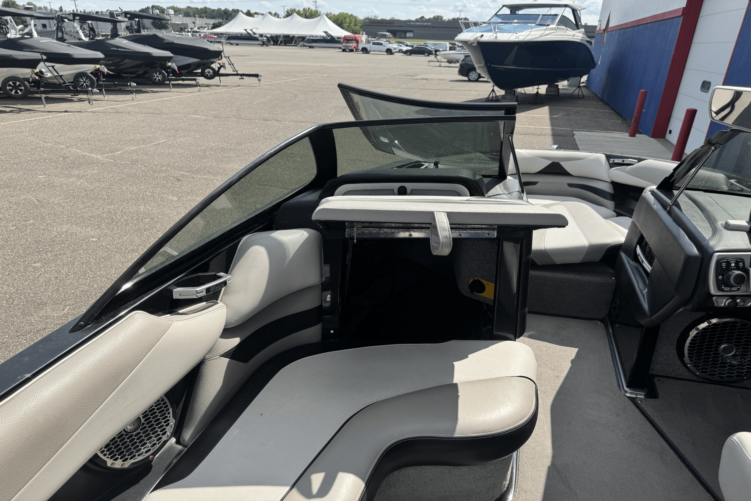 2015 Malibu WAKESETTER 23 LSV Image Thumbnail #30