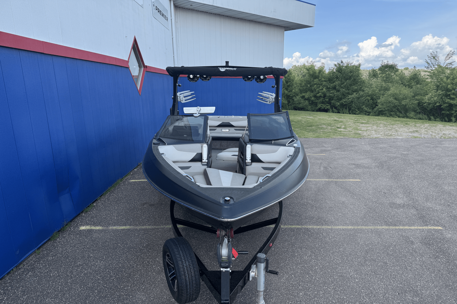 2015 Malibu WAKESETTER 23 LSV Image Thumbnail #1