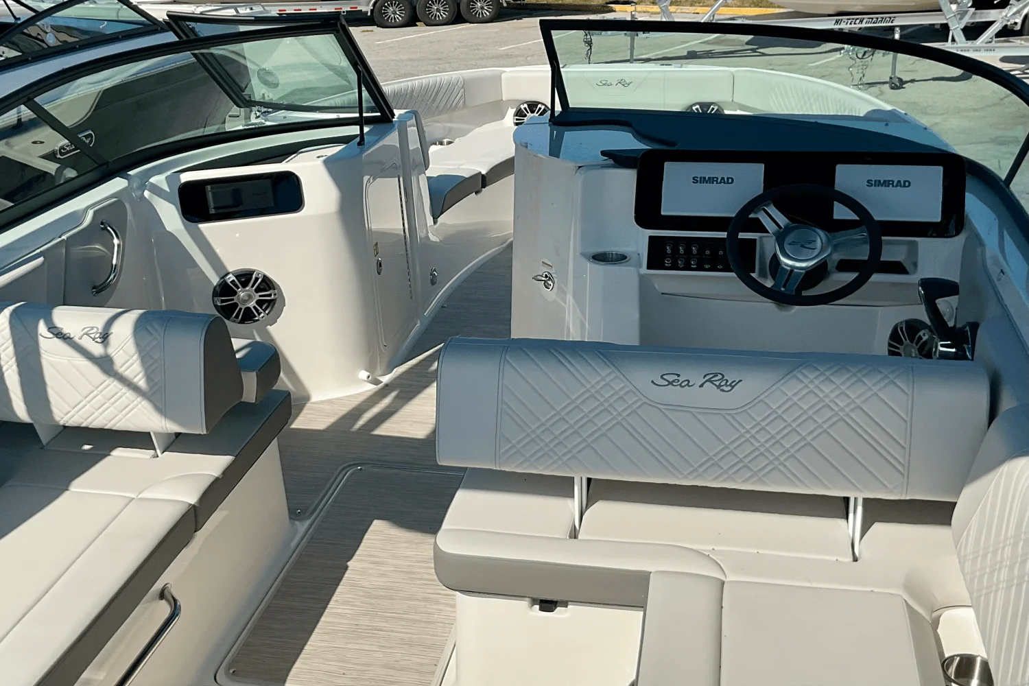 2025 Sea Ray SDX 250 Outboard Image Thumbnail #16