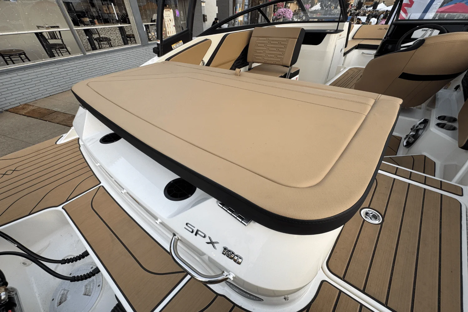 2025 Sea Ray SPX 190 Outboard Image Thumbnail #6