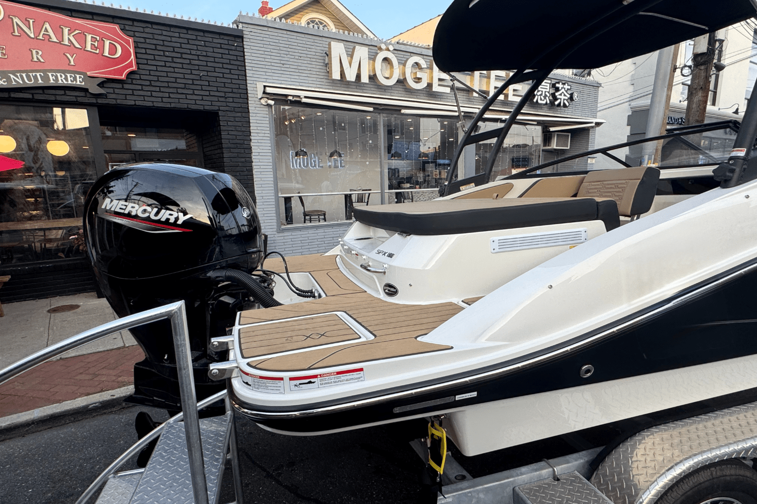 2025 Sea Ray SPX 190 Outboard Image Thumbnail #1