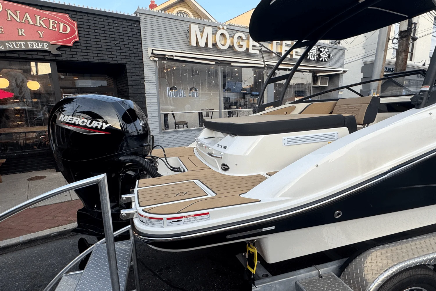 2025 Sea Ray SPX 190 Outboard Image Thumbnail #1