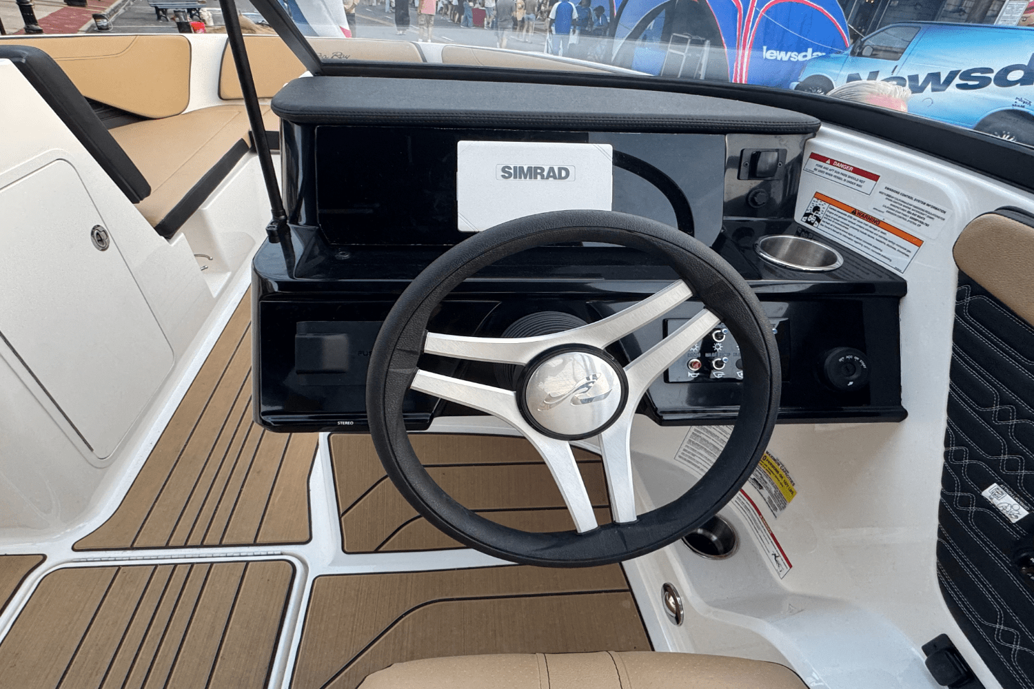 2025 Sea Ray SPX 190 Outboard Image Thumbnail #17