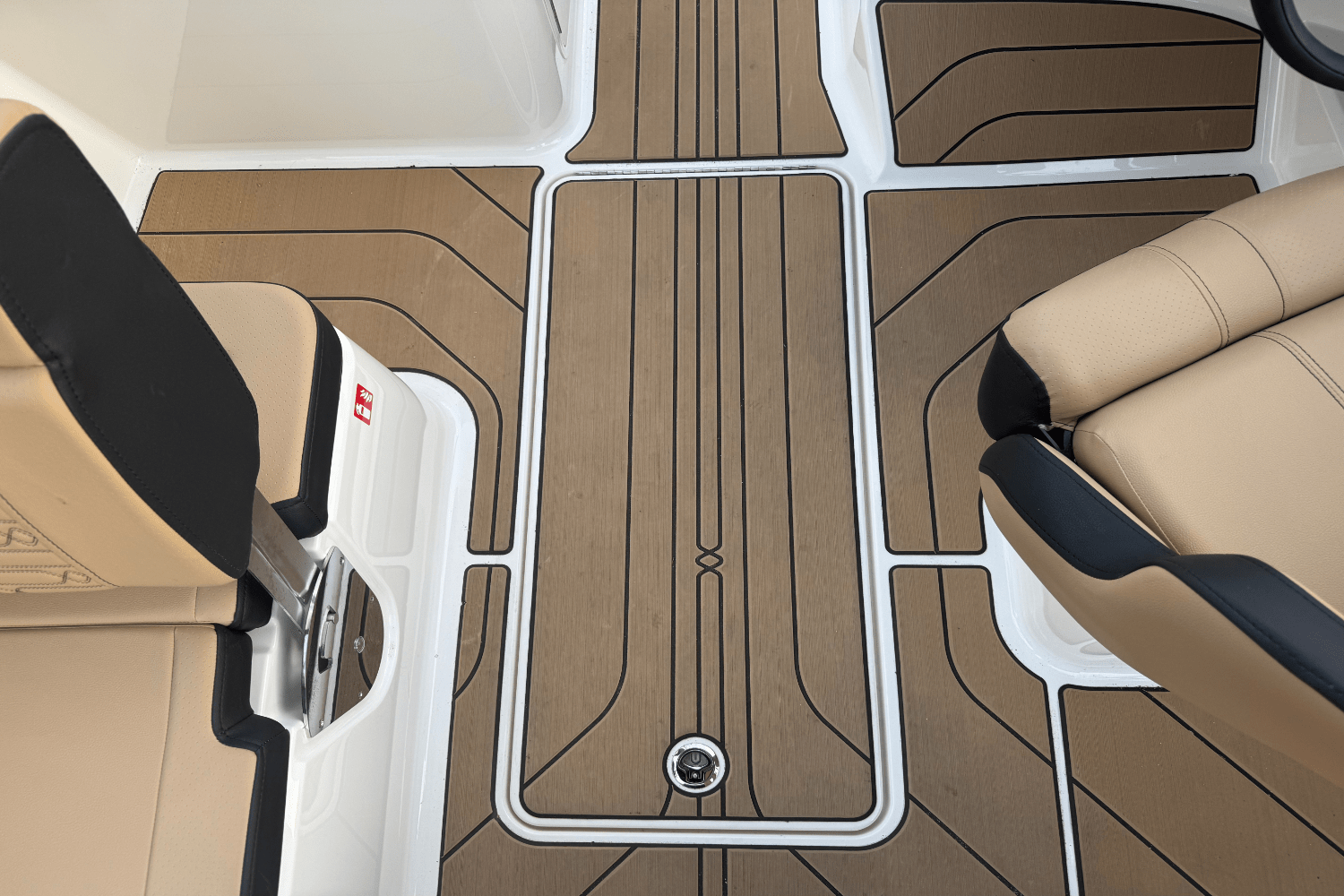 2025 Sea Ray SPX 190 Outboard Image Thumbnail #13