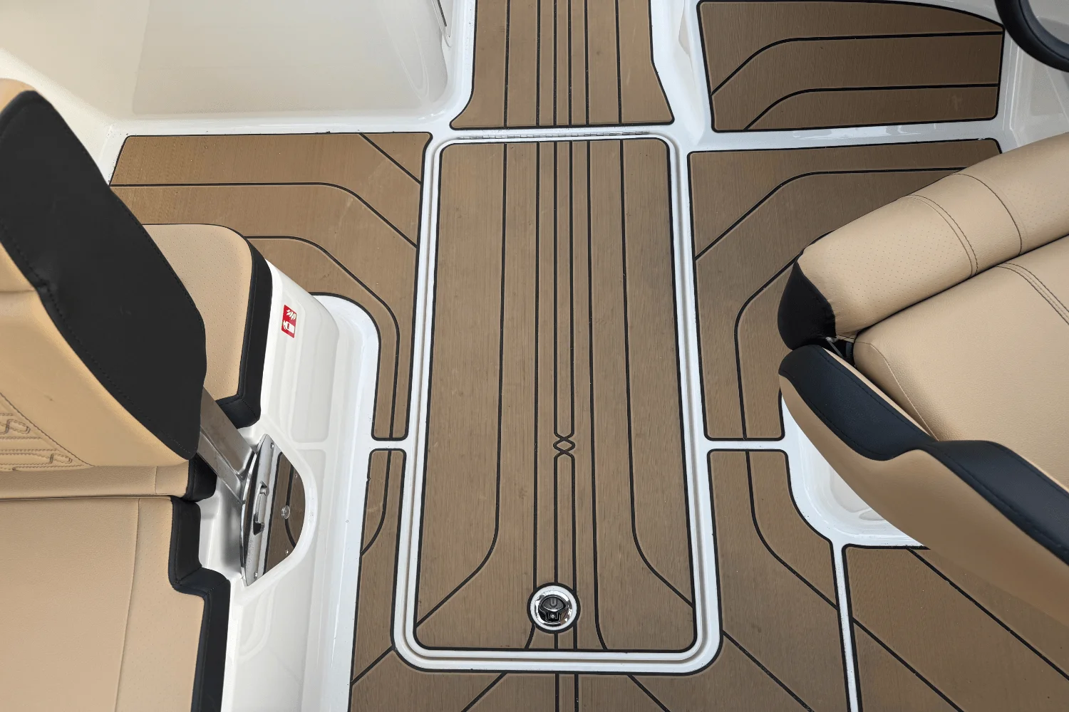 2025 Sea Ray SPX 190 Outboard Image Thumbnail #13