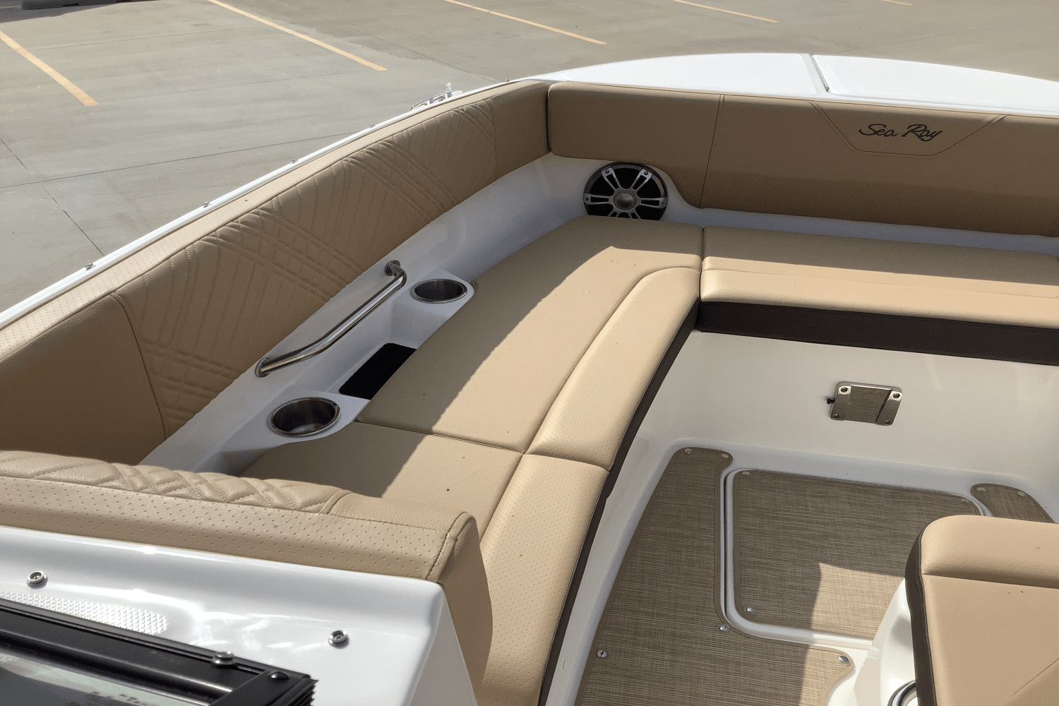 2025 Sea Ray SDX 270 Image Thumbnail #21