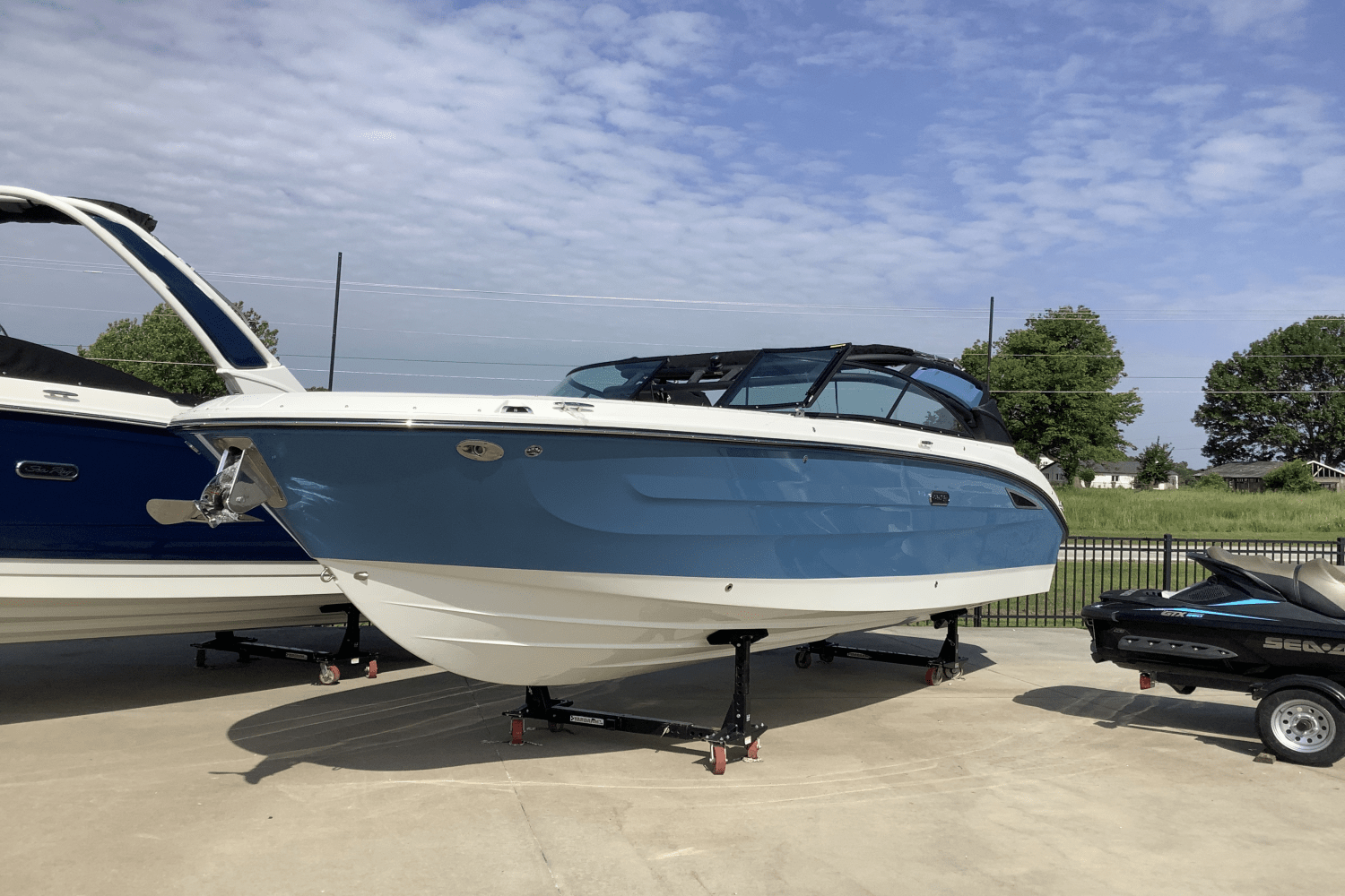 2025 Sea Ray SDX 270 Image Thumbnail #1