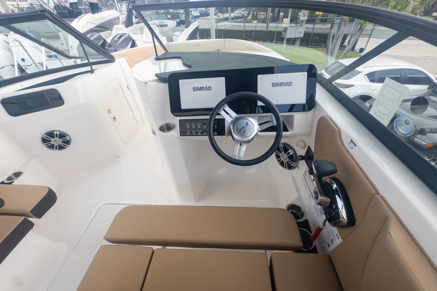 2025 Sea Ray SDX 250 Outboard Image Thumbnail #14