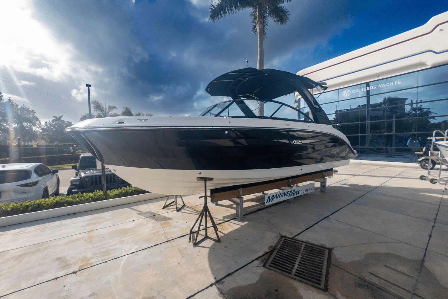 2025 Sea Ray SDX 250 Outboard Image Thumbnail #0