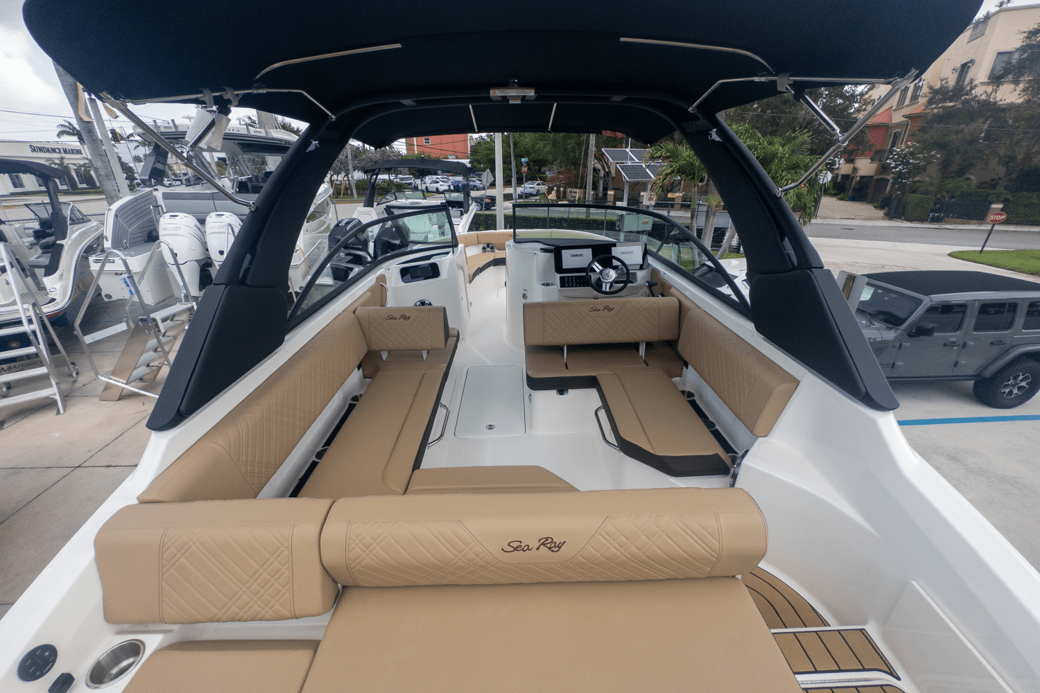 2025 Sea Ray SDX 250 Outboard Image Thumbnail #9