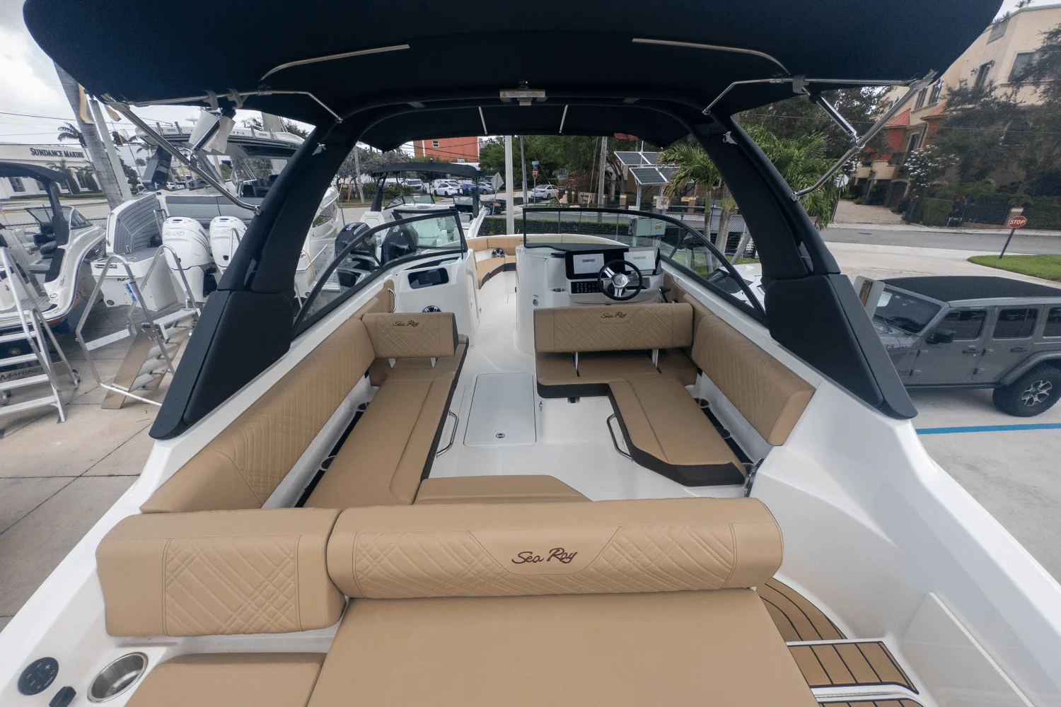 2025 Sea Ray SDX 250 Outboard Image Thumbnail #9