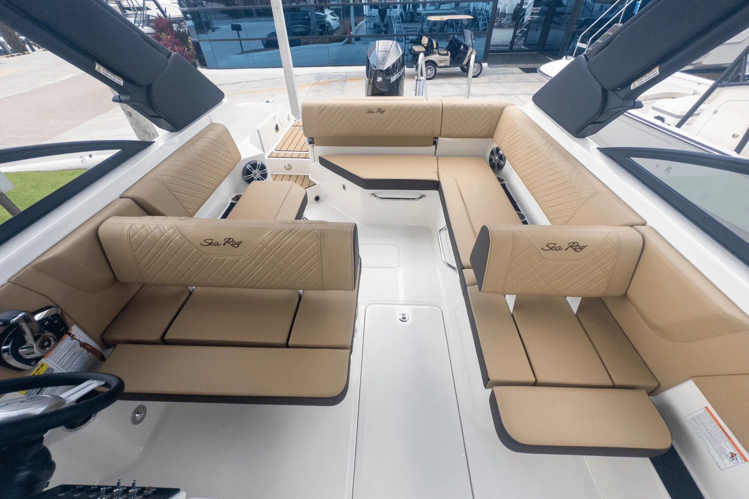 2025 Sea Ray SDX 250 Outboard Image Thumbnail #12