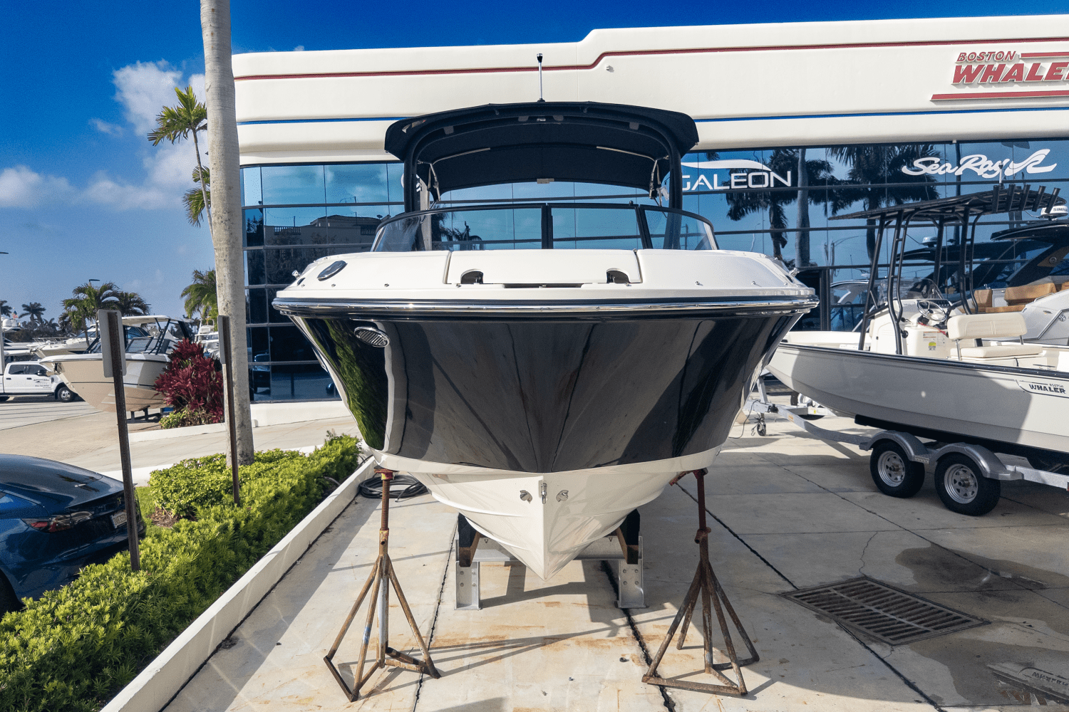 2025 Sea Ray SDX 250 Outboard Image Thumbnail #2