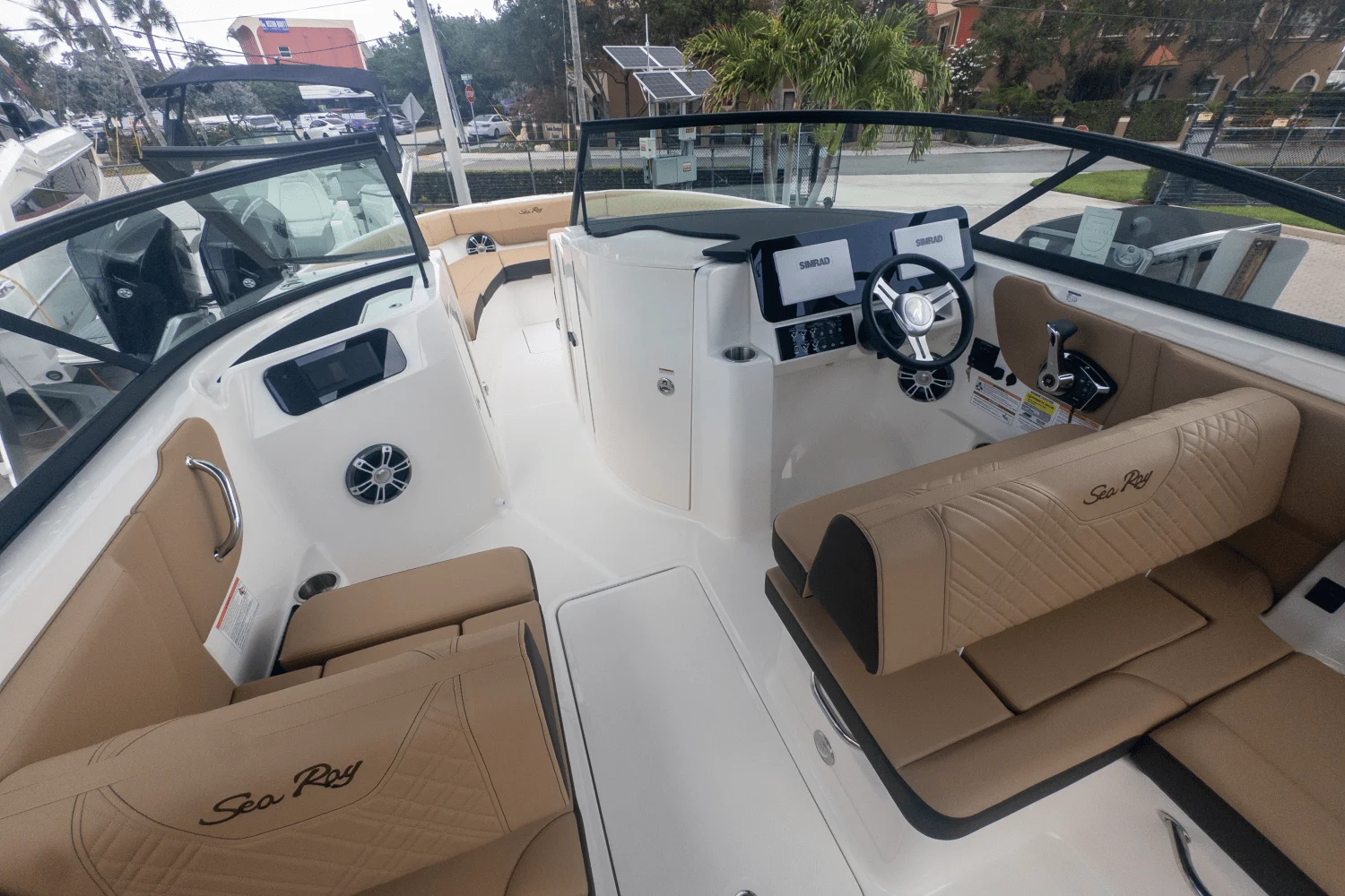 2025 Sea Ray SDX 250 Outboard Image Thumbnail #11