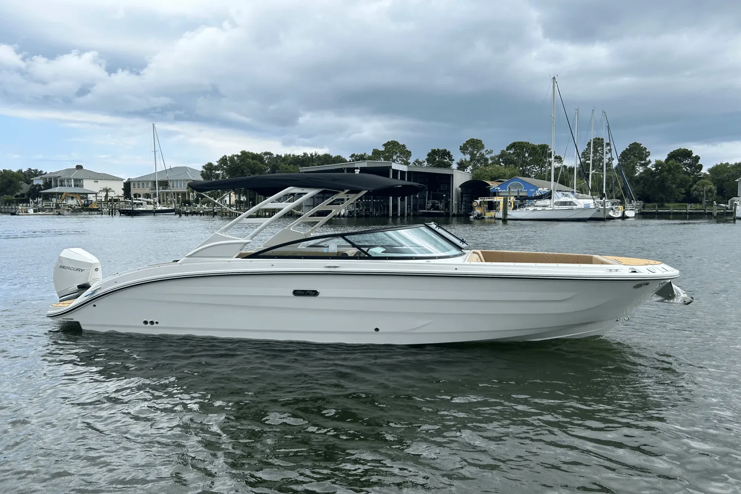 2025 Sea Ray SDX 270 Outboard Image Thumbnail #0