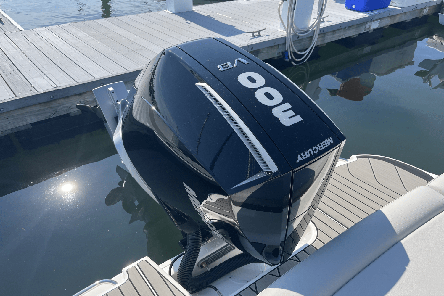 2025 Sea Ray SLX 260 Outboard Image Thumbnail #11