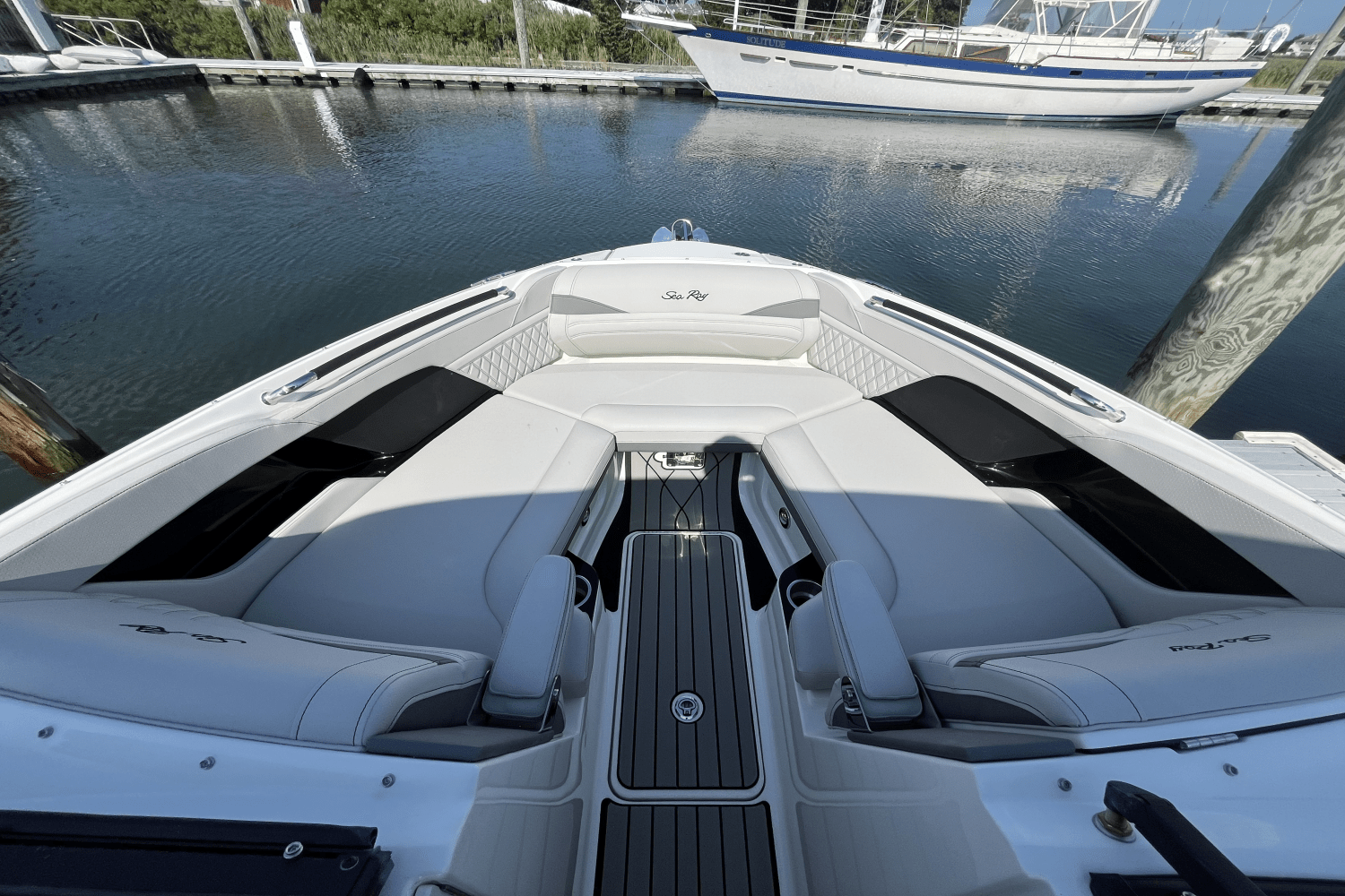 2025 Sea Ray SLX 260 Outboard Image Thumbnail #23